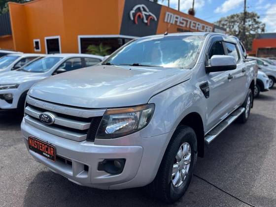 FORD RANGER 2.2 XL 4X4 CD 16V DIESEL 4P MANUAL FORD RANGER 2.2 XL 4X4 CD 16V DIESEL 4P MANUAL